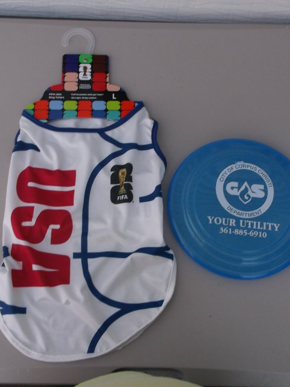 NWT FIFA World Cup Pet Dog Jersey Shirt Size Large + Blue Frisbee Toy Bundle
